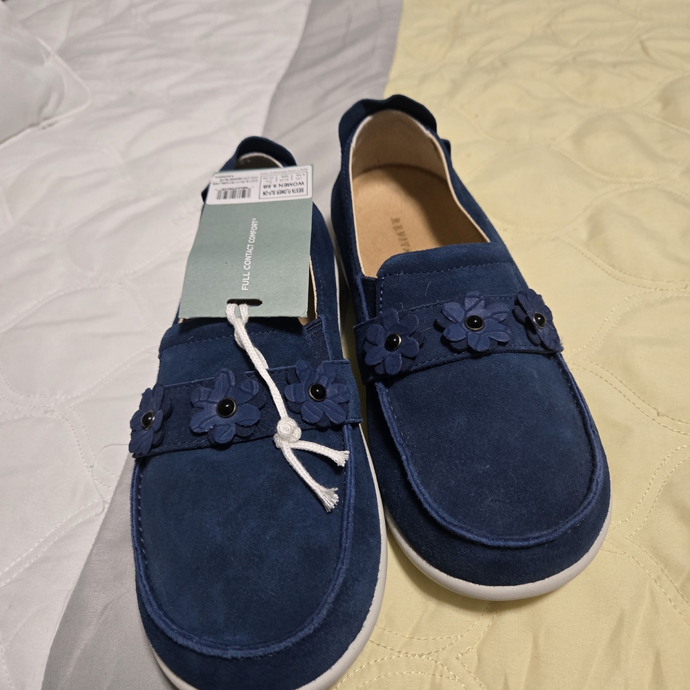 NWT Revitalign Elegant Suede Loafers with Floral Accents Marine Blue Womens 8.5